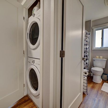 Cozy 2 Bedroom Townhouse In Northgate Сиатъл Екстериор снимка
